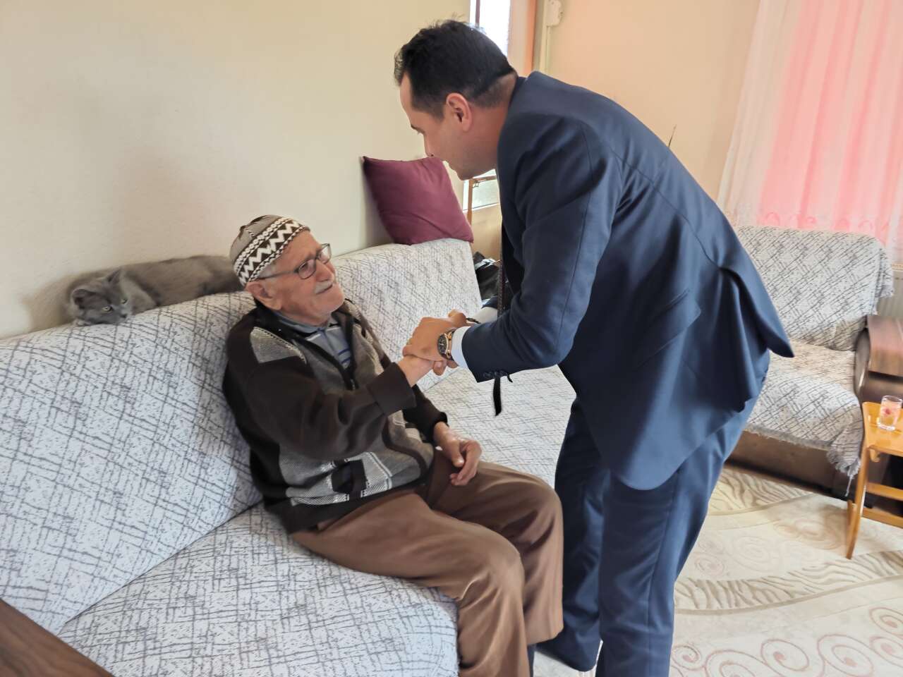 Menteşe’de Yaşlılara Anlamlı Ziyaret: “İyi ki Varsınız” 5